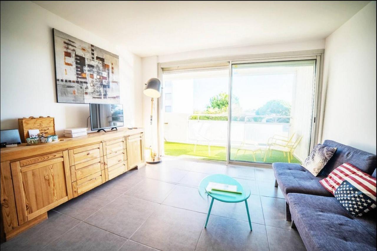 LE CALDERINI APPART - Face PLAGE WIFI et PARK Gratuit CALME - Résid Le Surcouf - CoHôteConciergerie La Grande Motte Extérieur photo